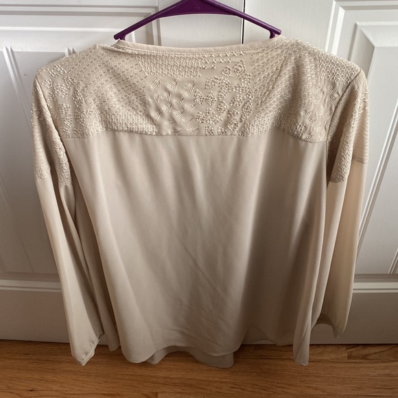 Women’s Blouse - Picture 3 of 3